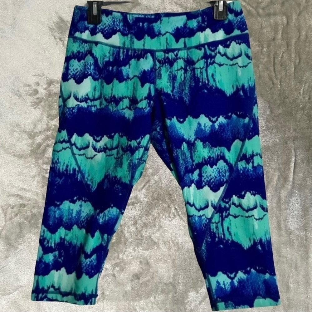 Zella Women's Athletic Capri Shorts in Teal and Navy Blue